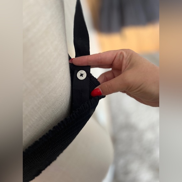 Maeve Linen Crop Top from Anthropologie - Picture 4 of 4